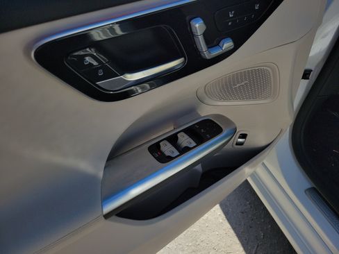 Certified 2025 Mercedes-Benz C 300 Sedan image 21