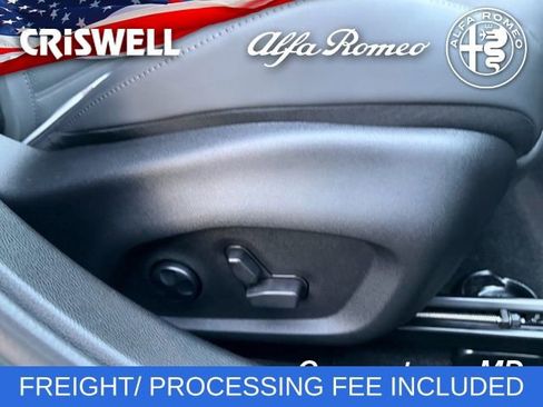 New 2026 Alfa Romeo Tonale w/ Black Premium Package image 38