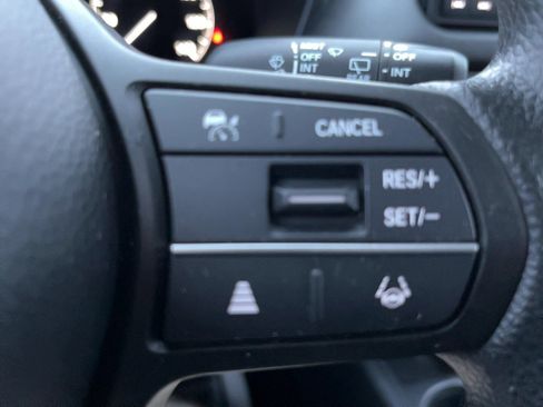 Certified 2023 Honda HR-V LX image 12