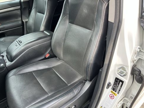 Used 2018 Toyota Highlander Limited AWD/4WD image 20
