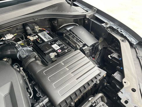 Used 2021 Volkswagen Tiguan SEL Premium R-Line image 52