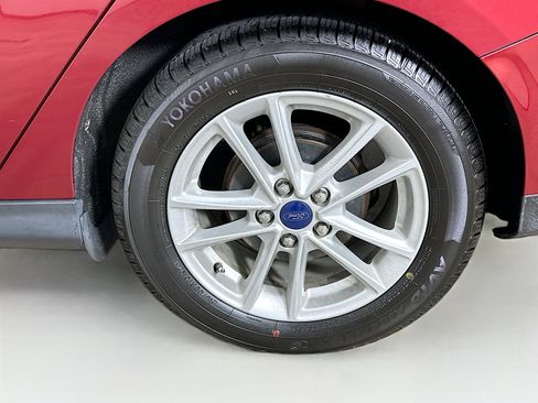 Used 2015 Ford Focus SE image 11