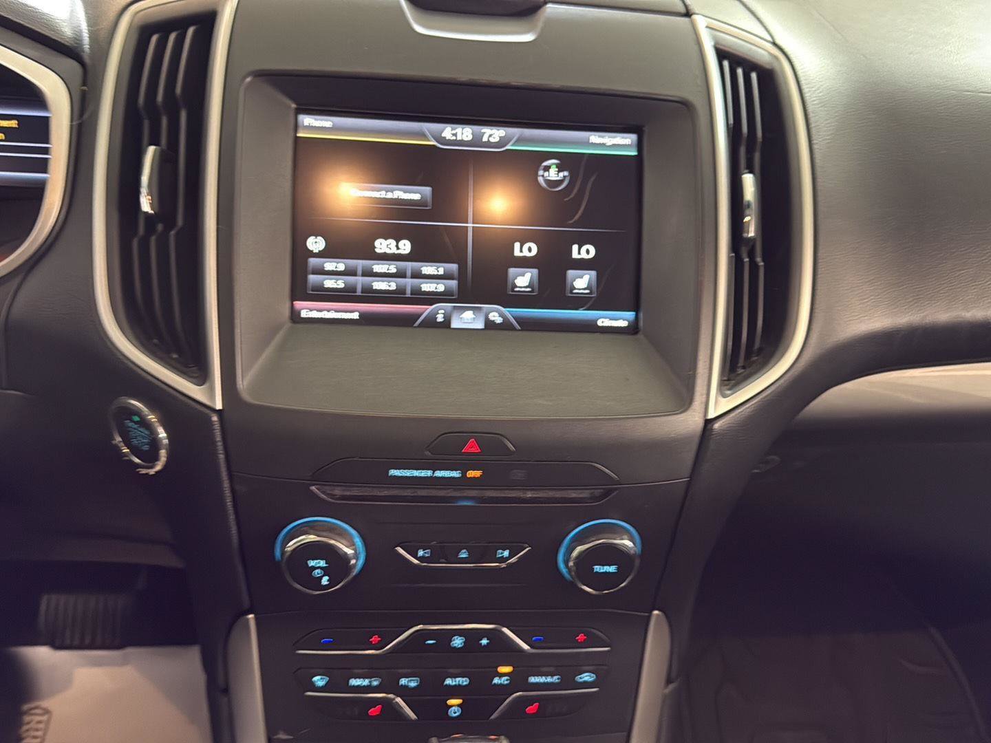 Used 2015 Ford Edge SEL w/ Equipment Group 201A AWD/4WD image 21