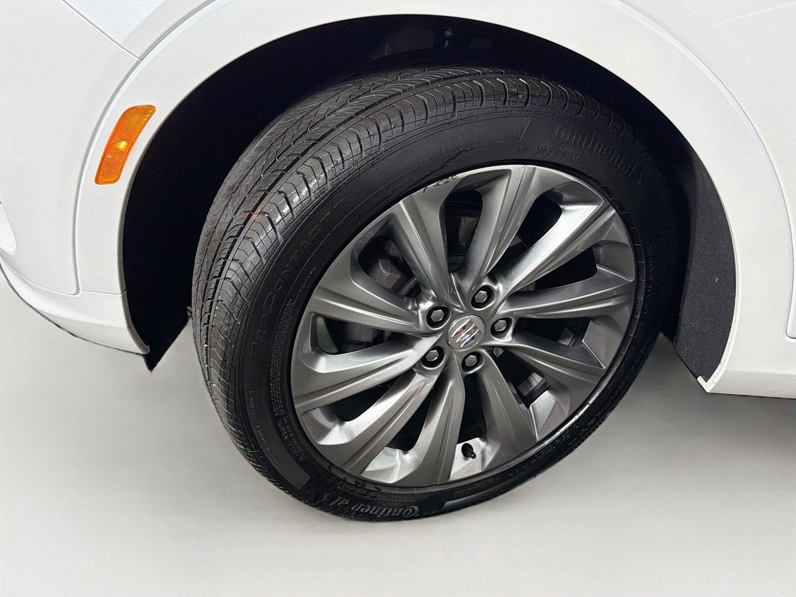 Used 2026 Buick Envista Avenir FWD image 36