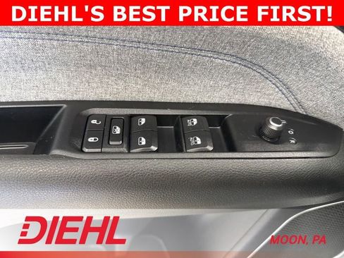 Used 2022 Jeep Compass Latitude w/ Convenience Group AWD/4WD image 21
