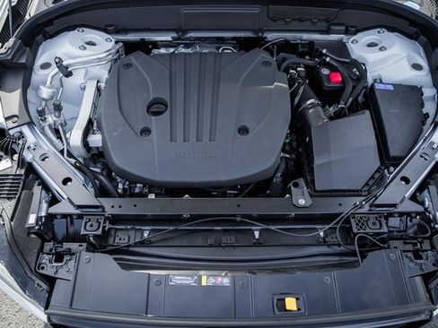 New 2026 Volvo XC60 B5 Plus w/ Protection Package Premier image 20