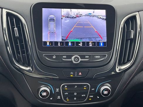 Used 2022 Chevrolet Equinox RS w/ RS Leather Package image 21