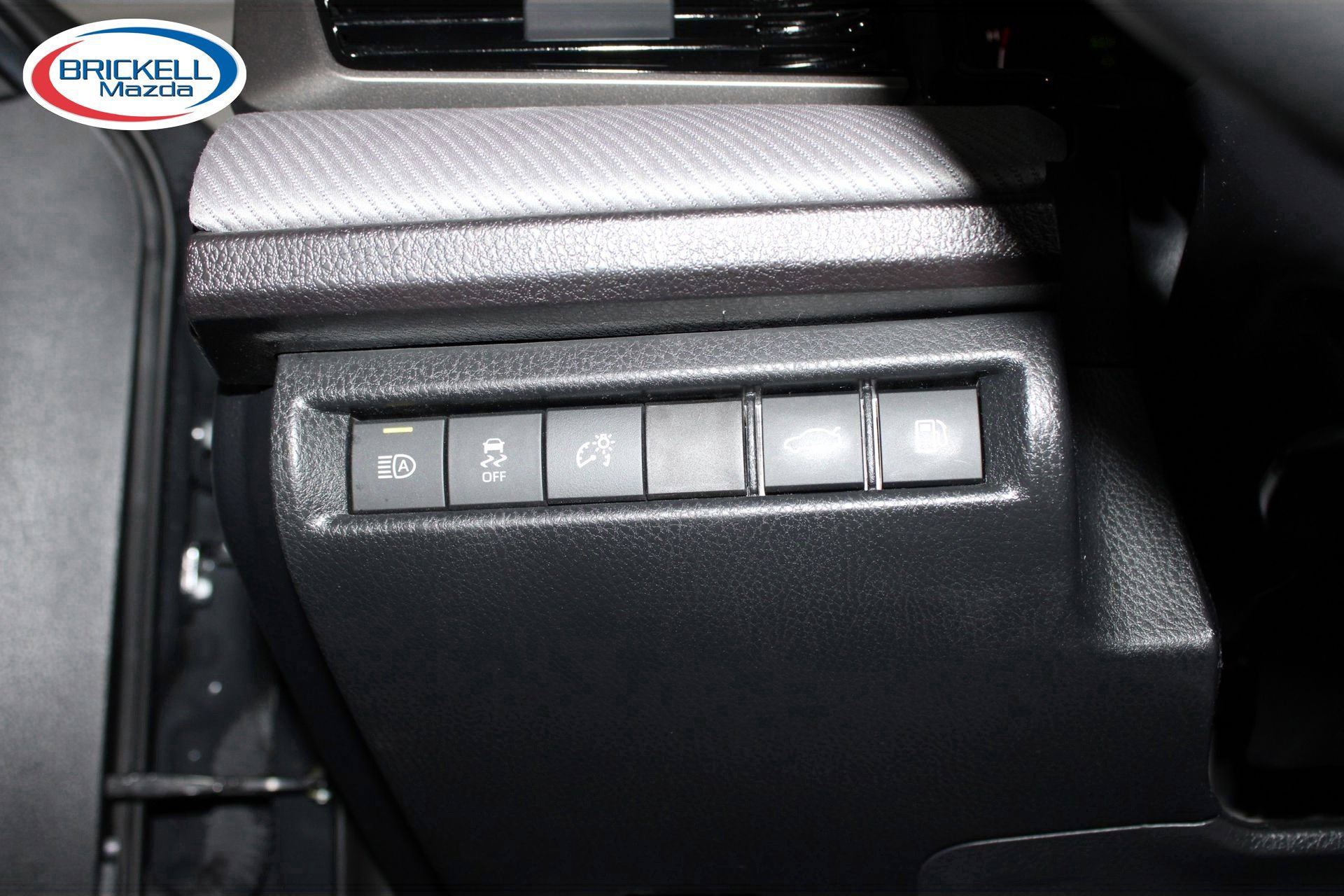 Used 2025 Toyota Camry SE FWD image 29