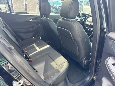 Used 2021 Buick Encore GX Select w/ Advanced Technology Package FWD image 8