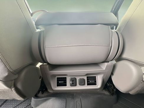 Certified 2019 Chevrolet Silverado 1500 LT w/ All-Star Edition image 20