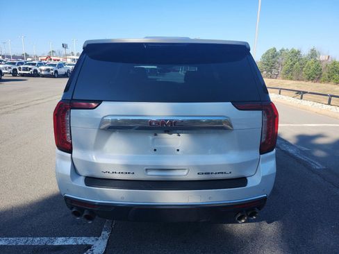 Certified 2022 GMC Yukon Denali image 3