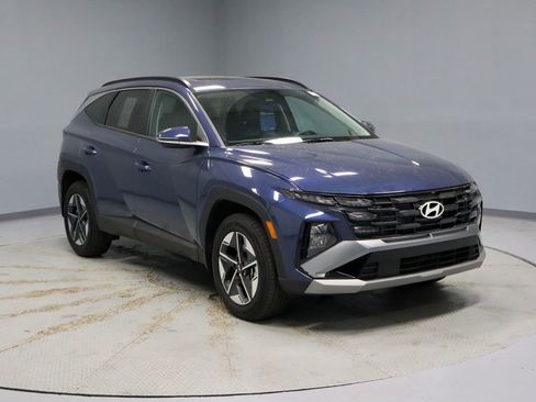 Certified 2025 Hyundai Tucson SEL AWD/4WD image 1