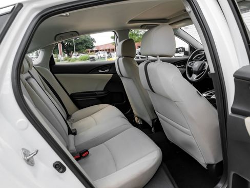 Used 2018 Honda Civic EX image 28