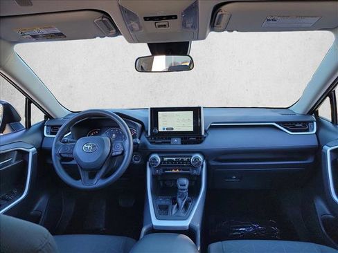 Used 2025 Toyota RAV4 XLE image 18