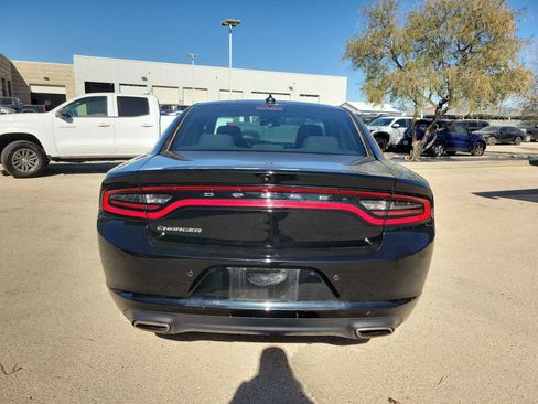 Used 2023 Dodge Charger SXT w/ Cold Weather Package image 5