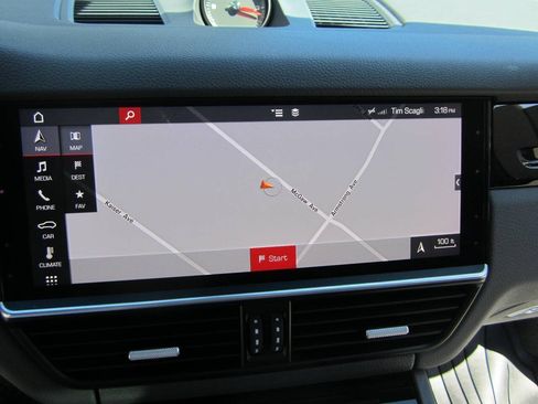 Used 2019 Porsche Cayenne AWD/4WD image 30