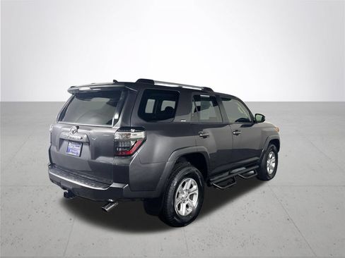 Used 2019 Toyota 4Runner SR5 w/ Convenience Package AWD/4WD image 6