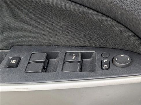 Used 2012 MAZDA MAZDA2 Touring image 12