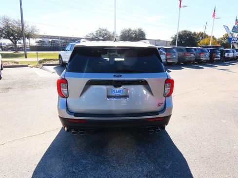 Used 2023 Ford Explorer ST w/ Equipment Group 401A image 13