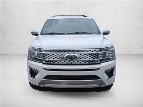 Used 2018 Ford Expedition Platinum image 2