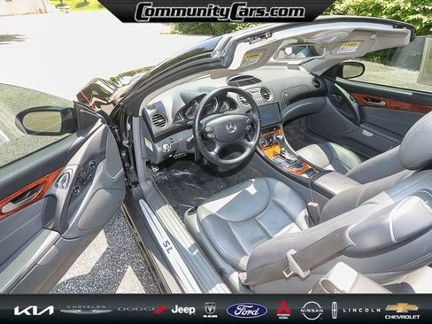 Used 2005 Mercedes-Benz SL 500 image 21