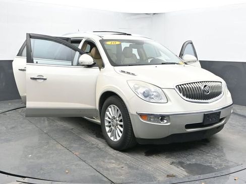 Used 2010 Buick Enclave CXL image 49