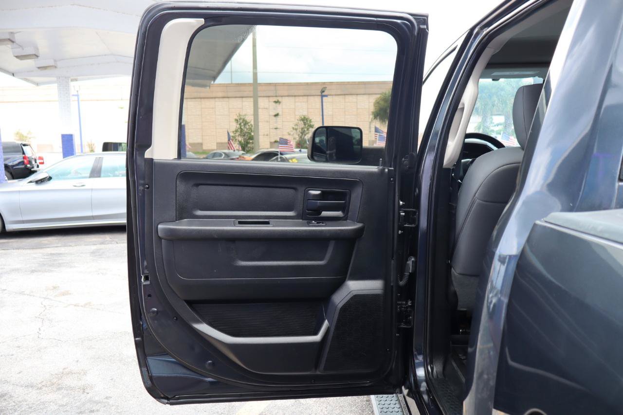 Used 2016 RAM 1500 Express RWD image 16