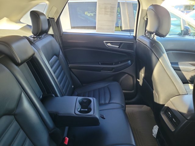 Used 2017 Ford Edge SEL w/ Equipment Group 201A AWD/4WD image 3