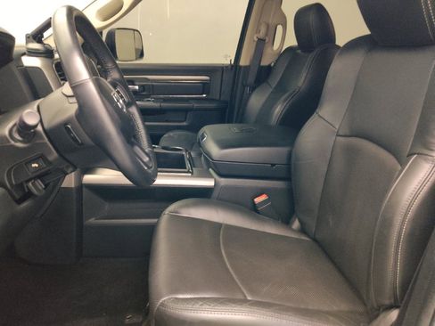 Used 2015 RAM 1500 Sport RWD image 17