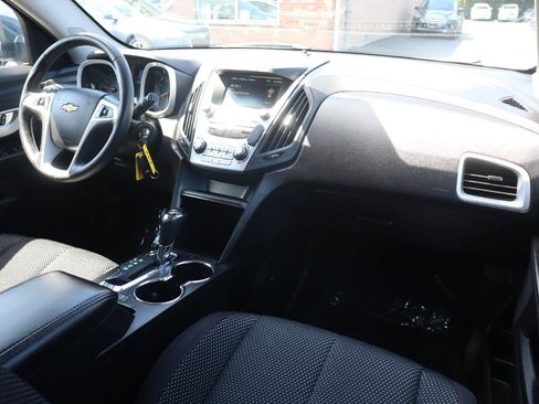 Used 2017 Chevrolet Equinox LT w/ Convenience Package AWD/4WD image 11