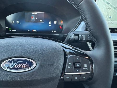 New 2025 Ford Escape Platinum w/ Premium Technology Package image 27