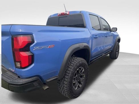 Used 2026 Chevrolet Colorado ZR2 w/ Technology Package AWD/4WD image 22
