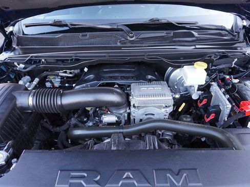 Used 2021 RAM 1500 Laramie AWD/4WD image 9