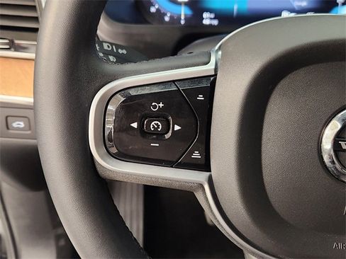 Used 2023 Volvo XC90 B6 Plus w/ Protection Package Premier image 28