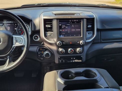 Used 2022 RAM 1500 Big Horn AWD/4WD image 17