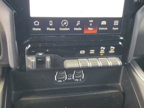 Used 2023 RAM 3500 Laramie AWD/4WD image 33