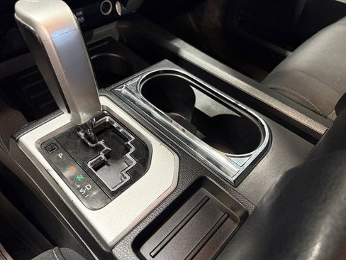 Used 2014 Toyota Tundra SR5 AWD/4WD image 22