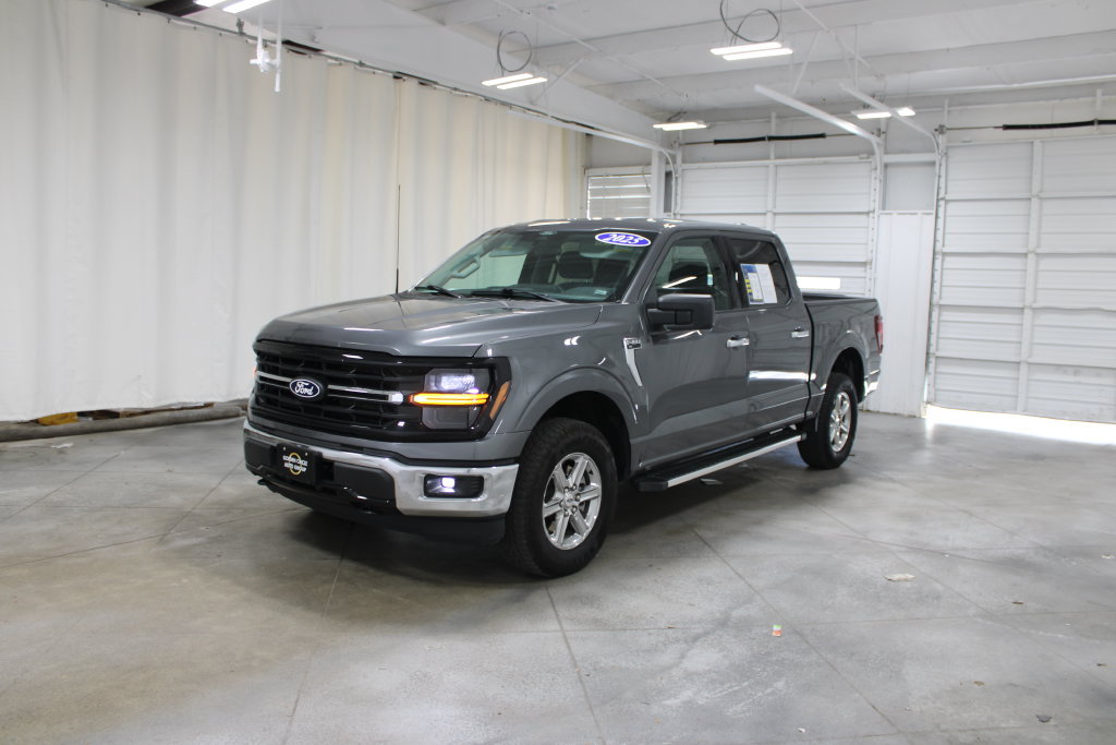 Used 2025 Ford F150 XLT w/ Equipment Group 301A Standard AWD/4WD image 4
