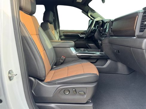 Used 2024 Chevrolet Silverado 2500 High Country w/ Max Trailering Package image 15