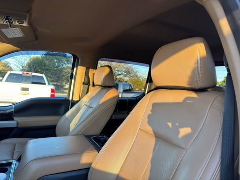 Used 2022 Ford F350 Lariat w/ Lariat Value Package image 5