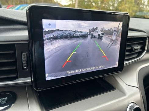 Used 2022 Ford Explorer XLT w/ Equipment Group 202A image 32