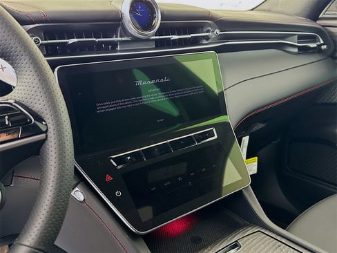 New 2026 Maserati Grecale Modena image 14