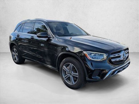 Used 2021 Mercedes-Benz GLC 300 image 3