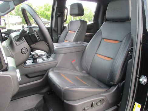 Used 2024 GMC Sierra 1500 AT4 w/ AT4 Premium Package AWD/4WD image 21