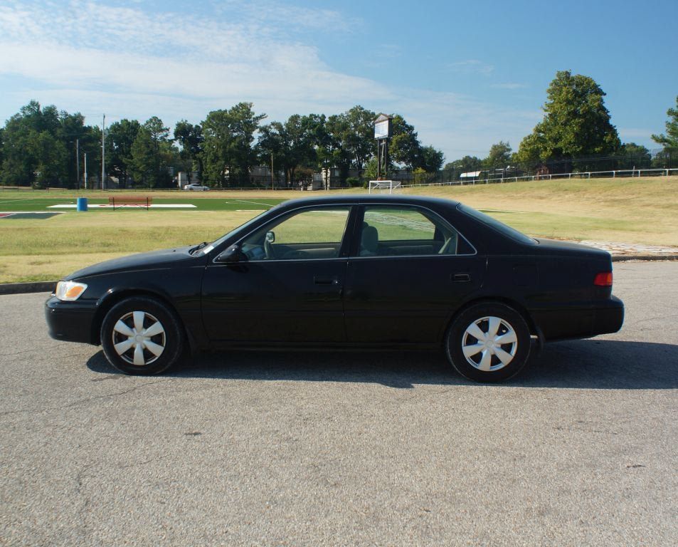 Used 2001 Toyota Camry CE w/ Value Pkg 1 FWD image 8
