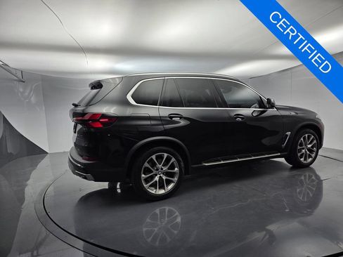 Certified 2024 BMW X5 sDrive40i w/ Premium Package RWD image 33