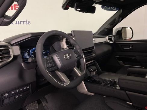 Used 2025 Toyota Sequoia Platinum image 13