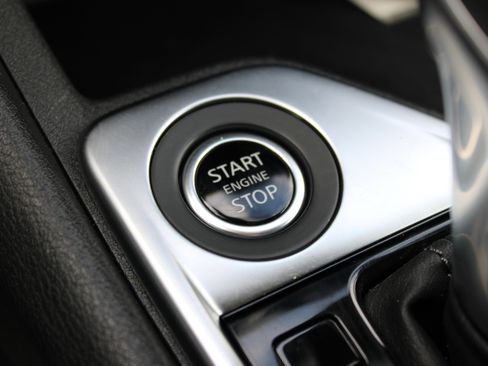 Certified 2021 Nissan Sentra SV image 15