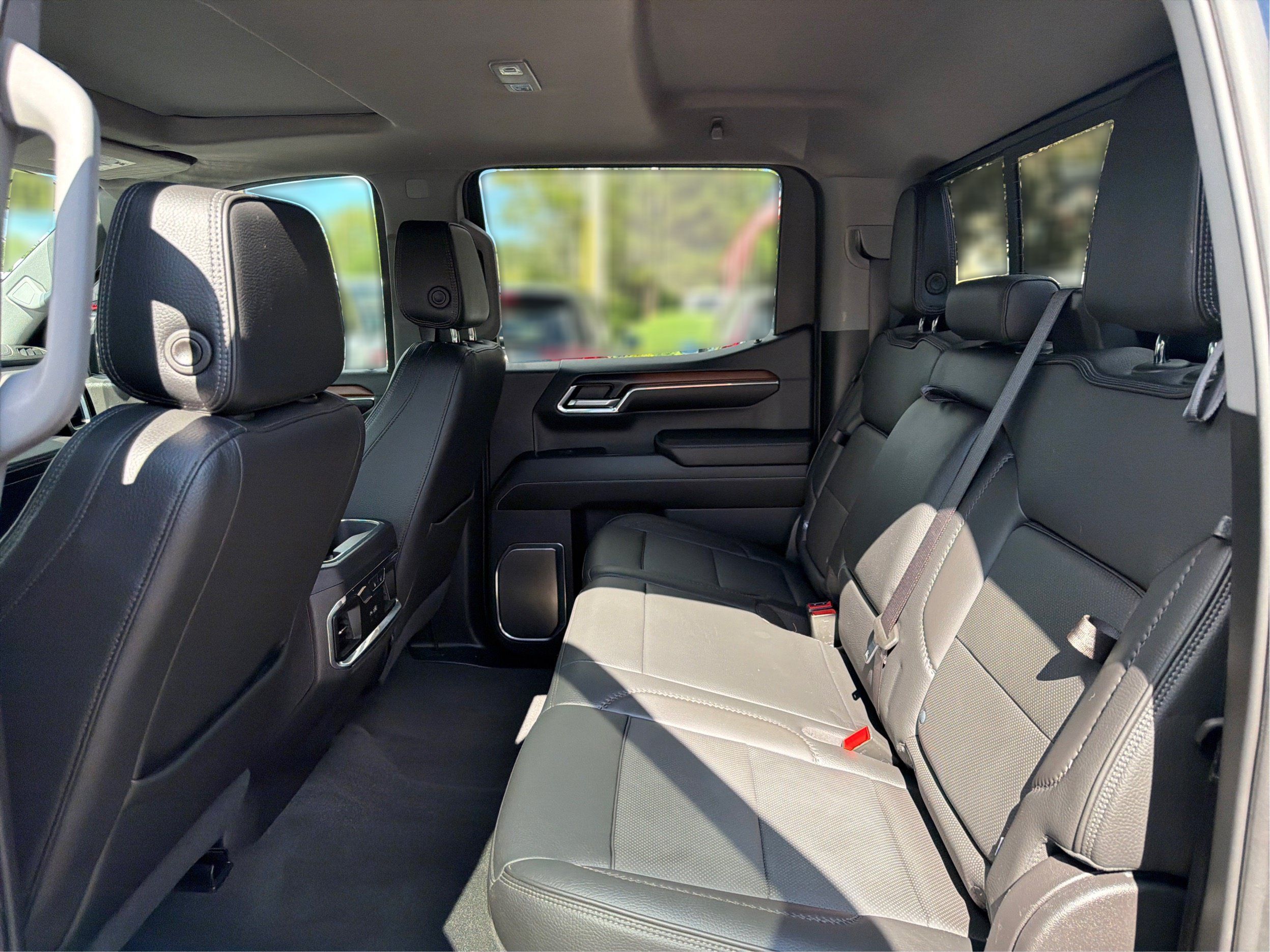 Used 2024 GMC Sierra 1500 Denali w/ Denali Reserve Package AWD/4WD image 12