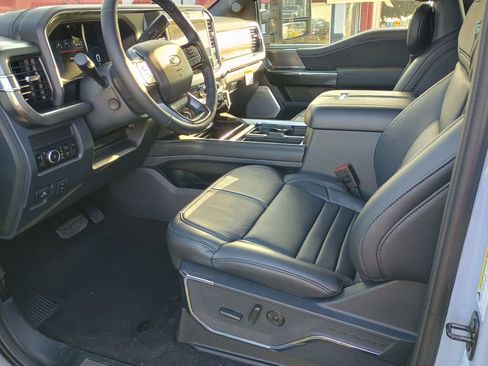 New 2026 Ford F250 Platinum image 9